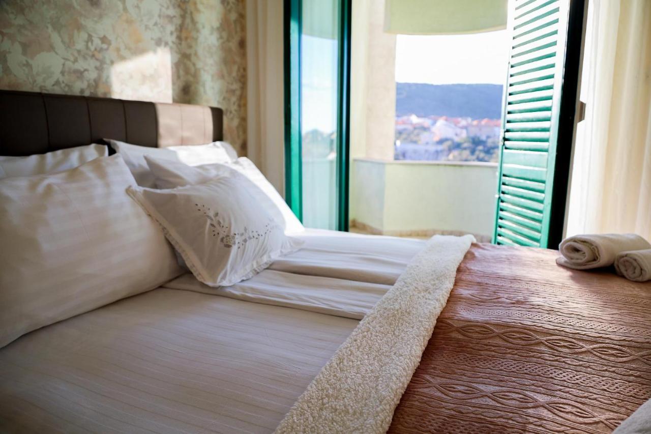 Booking Franov Residence On Island Ugljan With The Pool, Bbq And Beautiful Sea-View! Apartment Kali