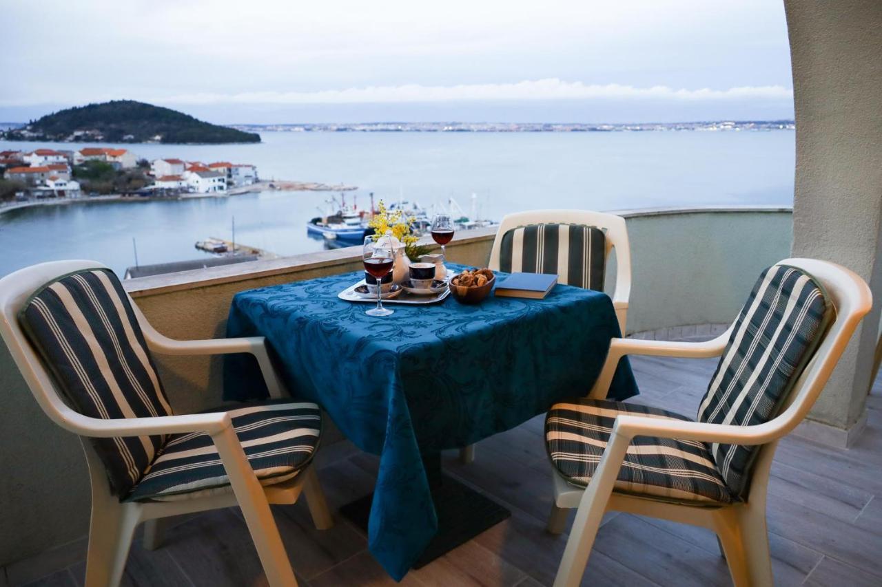 Booking Franov Residence On Island Ugljan With The Pool, Bbq And Beautiful Sea-View! Apartment Kali