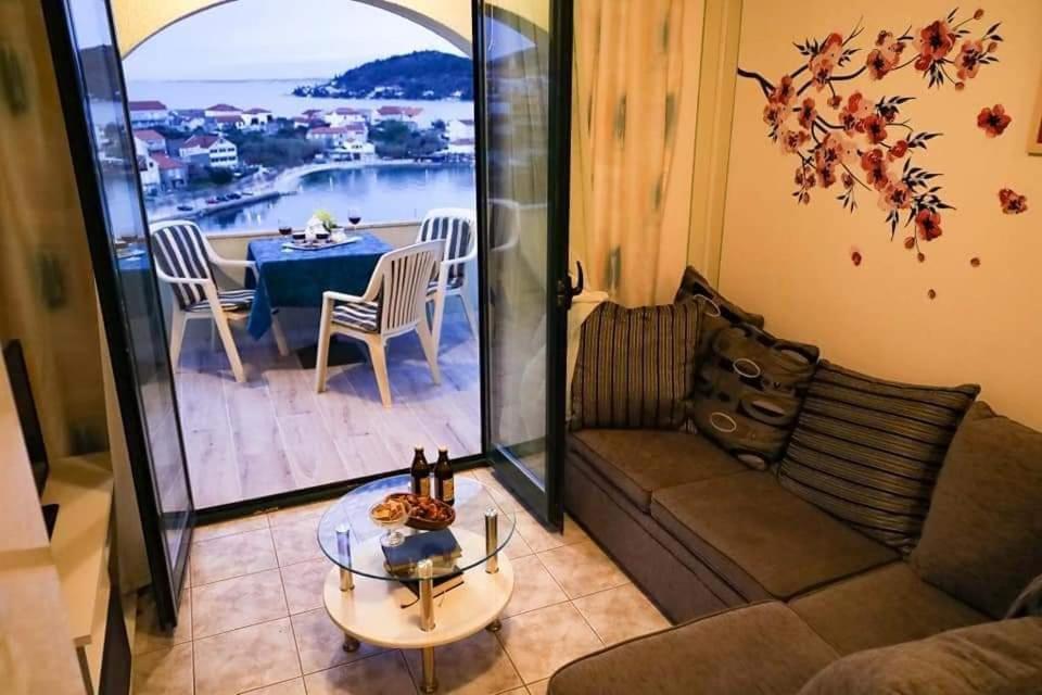 Booking Franov Residence On Island Ugljan With The Pool, Bbq And Beautiful Sea-View! Apartment *