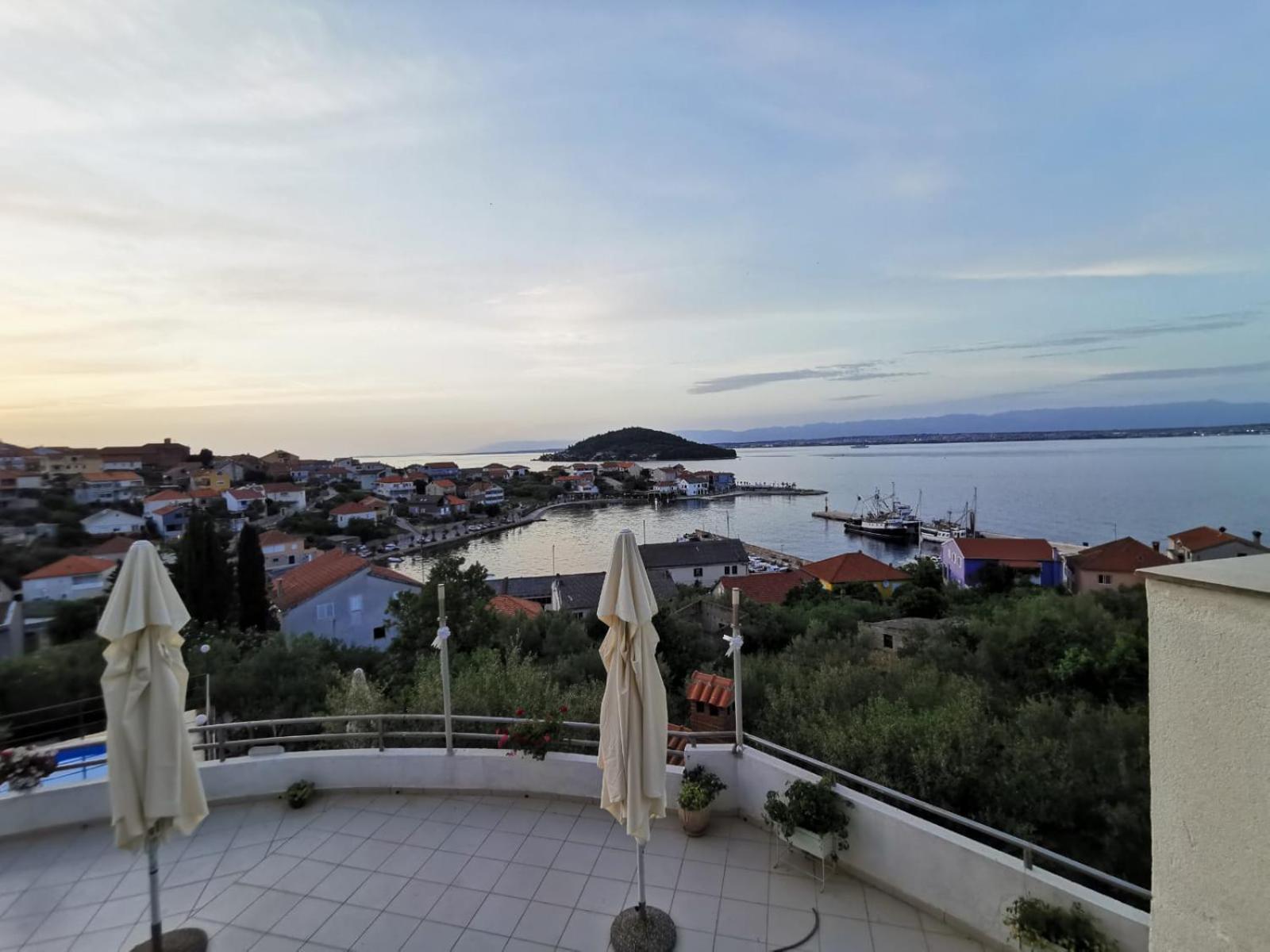 Booking Franov Residence On Island Ugljan With The Pool, Bbq And Beautiful Sea-View! Apartment *
